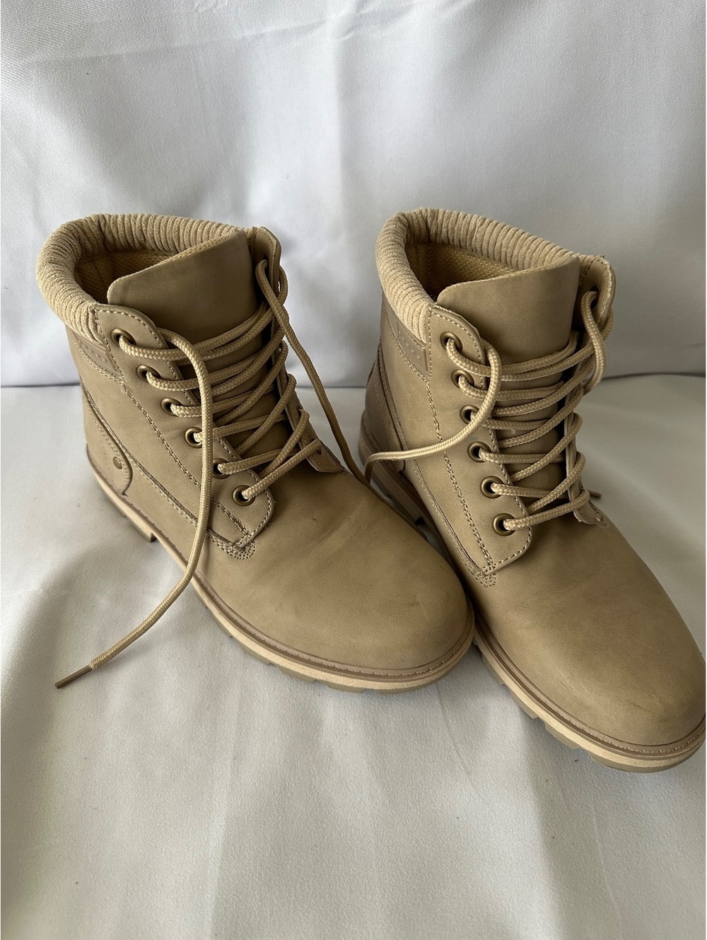 Jessica Cline Carson Women’s 6.5 Tan Lace Up Combat Ankle Boots Lug Sole